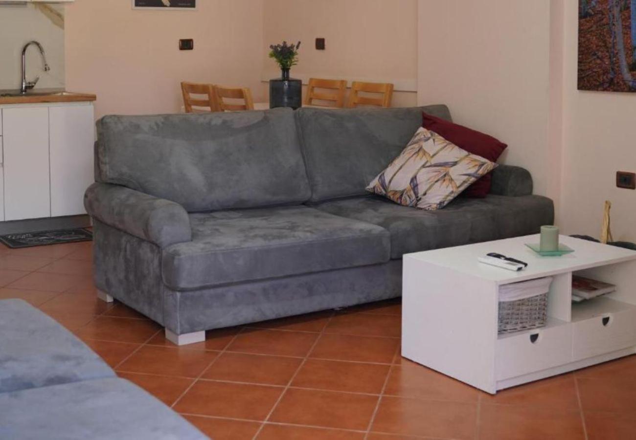 Kalpazo Myslym Shyri Tirana Apartment Екстериор снимка
